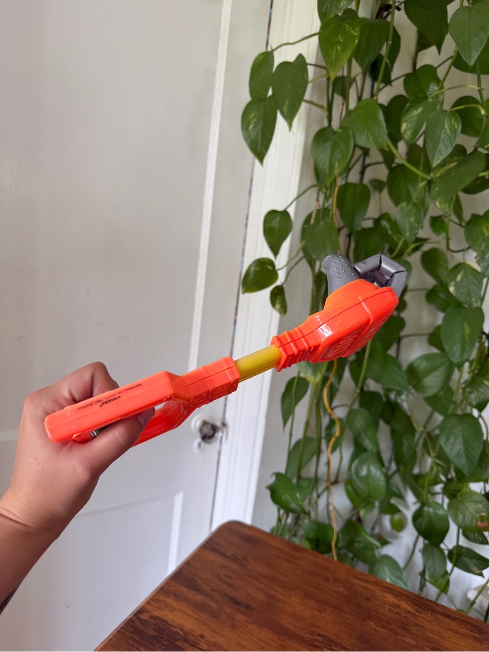 Orange Extendable Toy Grabber Reach Tool - Unknown Brand - Picture 3 of 8